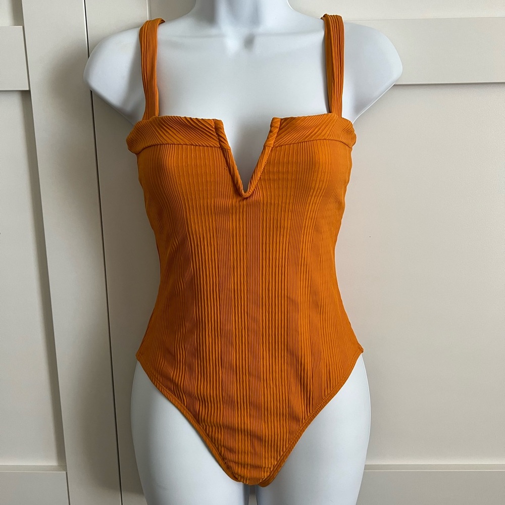 LSPACE L*SPACE one piece swimsuit NWT 8
